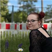 Deutsch-Tutorin, Grundschule und weiterführende Schulen